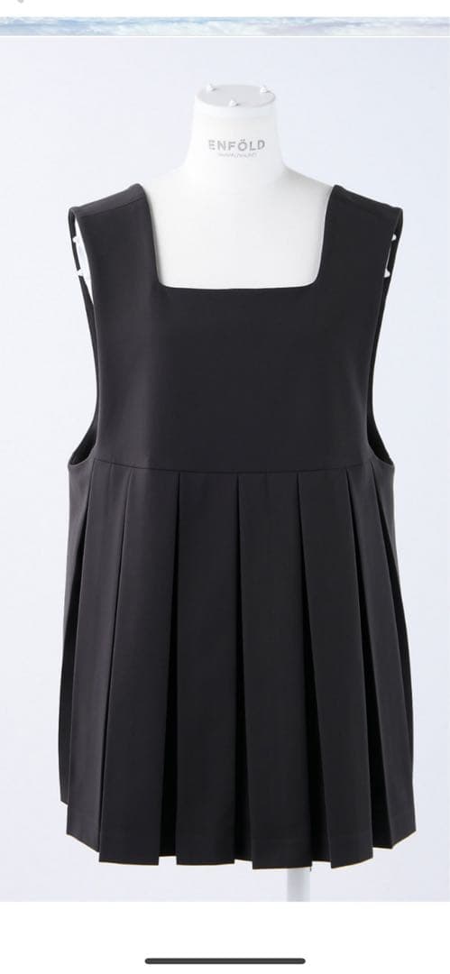 トップス ENFOLD PLEATS TWO-WAY VEST
