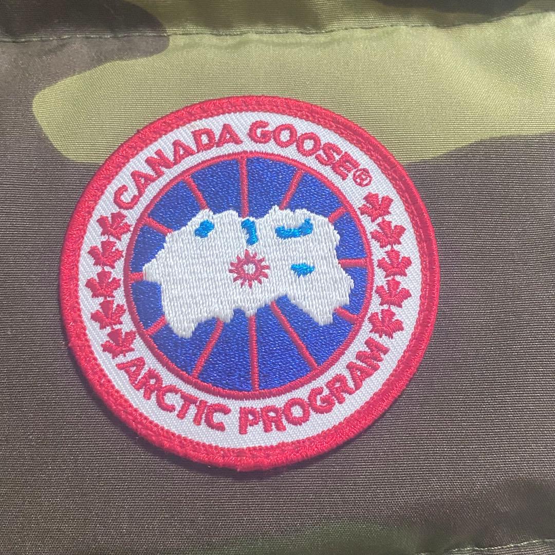   カナダグース　ダウンベスト 迷彩　ユニセックス