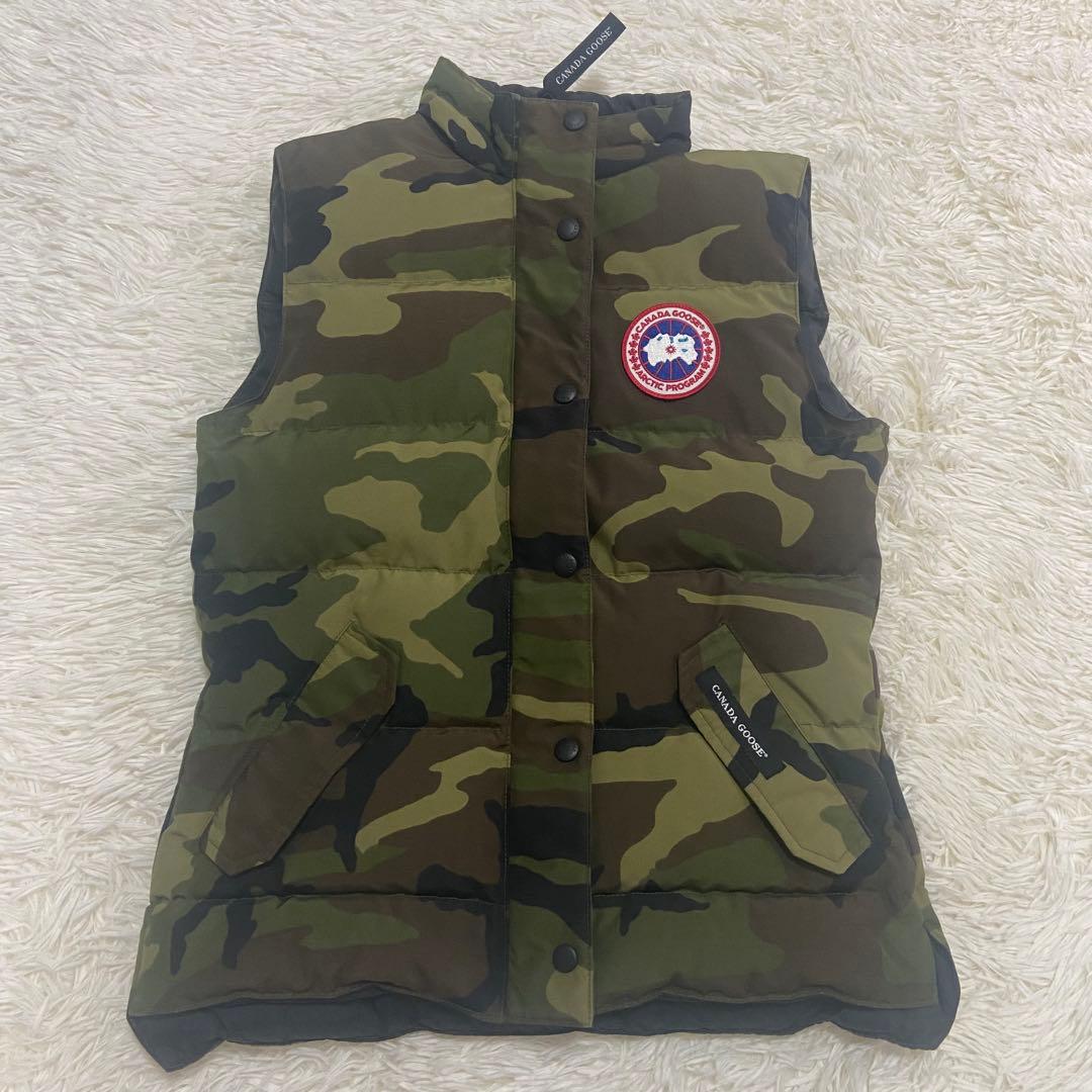   カナダグース　ダウンベスト 迷彩　ユニセックス