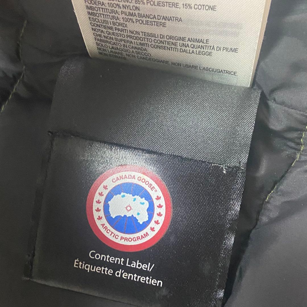   カナダグース　ダウンベスト 迷彩　ユニセックス