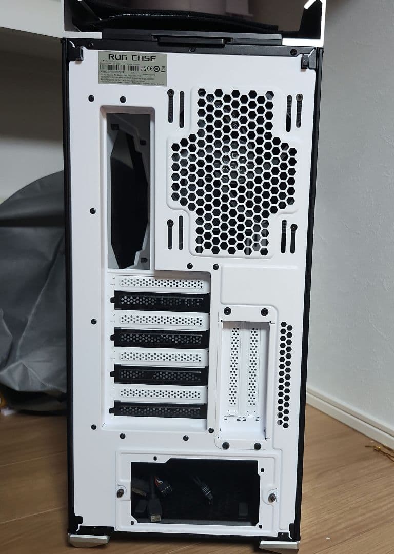 PCケース(自作PC用) ASUS ROG Strix Helios White