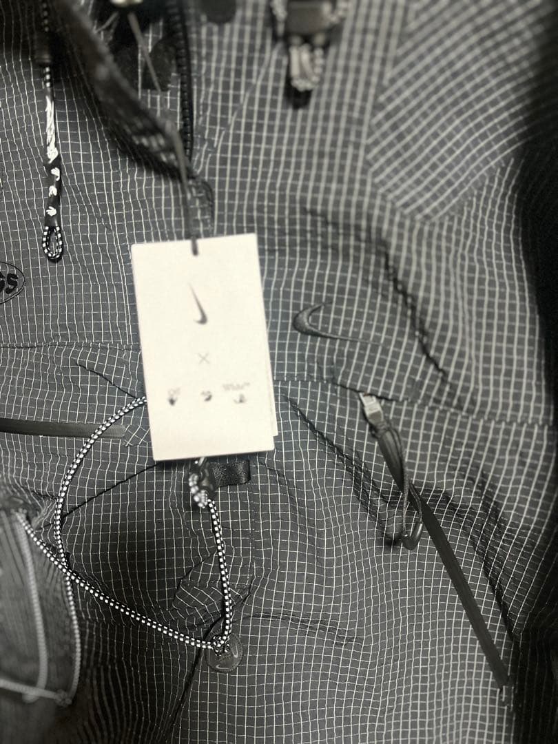 新古品　Nike x off white Lサイズ　チェック柄ナイロンジャケット