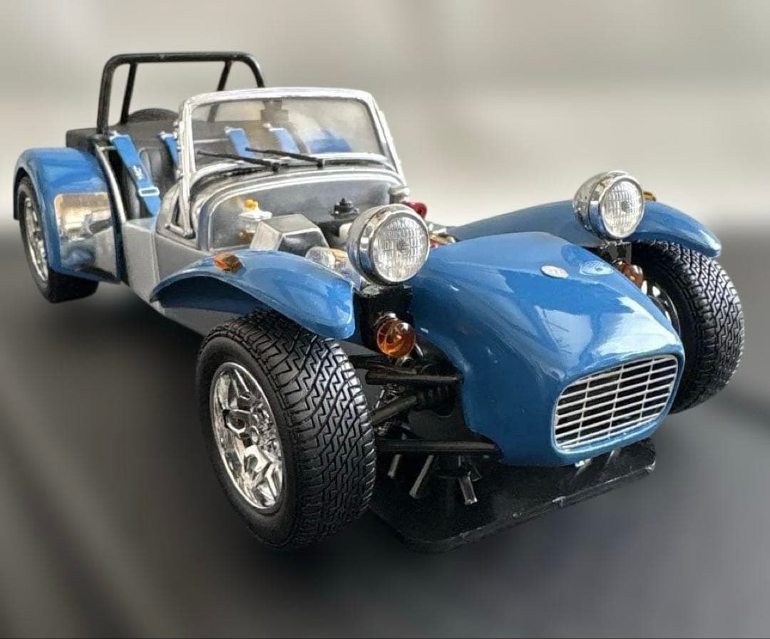 京商 ケーターハムスーパーセブン 1/18