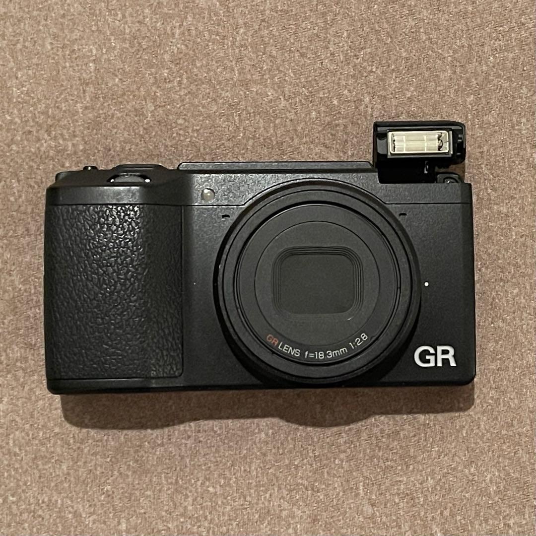 【美品】RICOH GR II ／シャッター少なめ◎バッテリー3個付き／即日発送