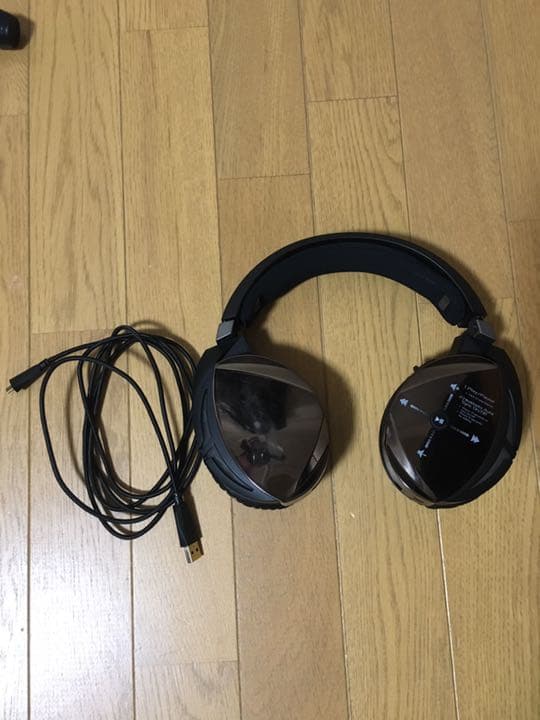 ヘッドホン ROG Strix Fusion 500