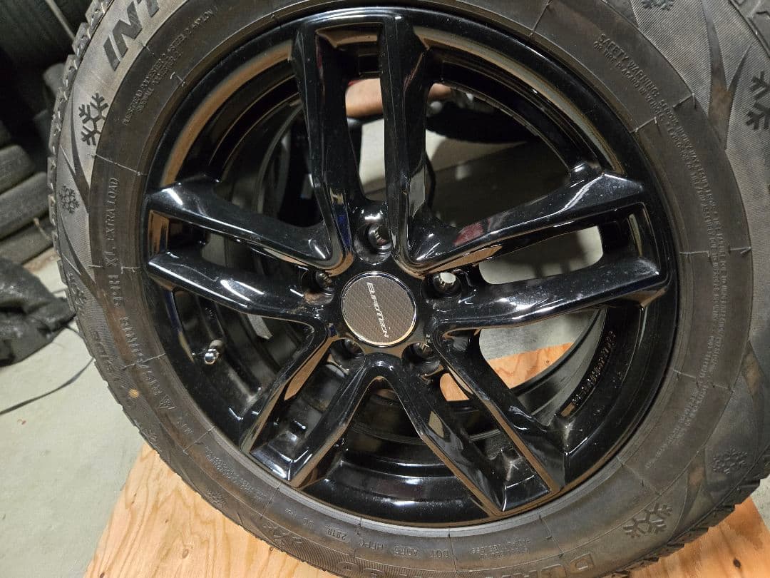 スタッドレスタイヤ　215/60 16インチ アルミホイール付き 発送1/7〜