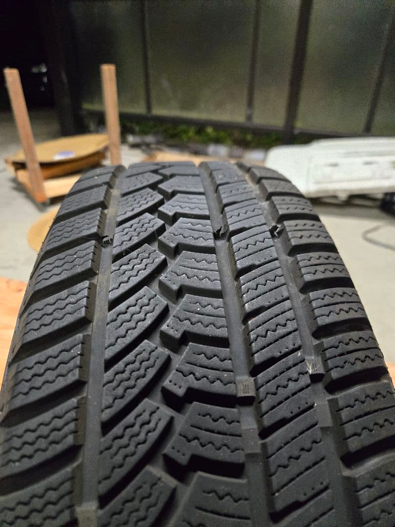 スタッドレスタイヤ　215/60 16インチ アルミホイール付き 発送1/7〜