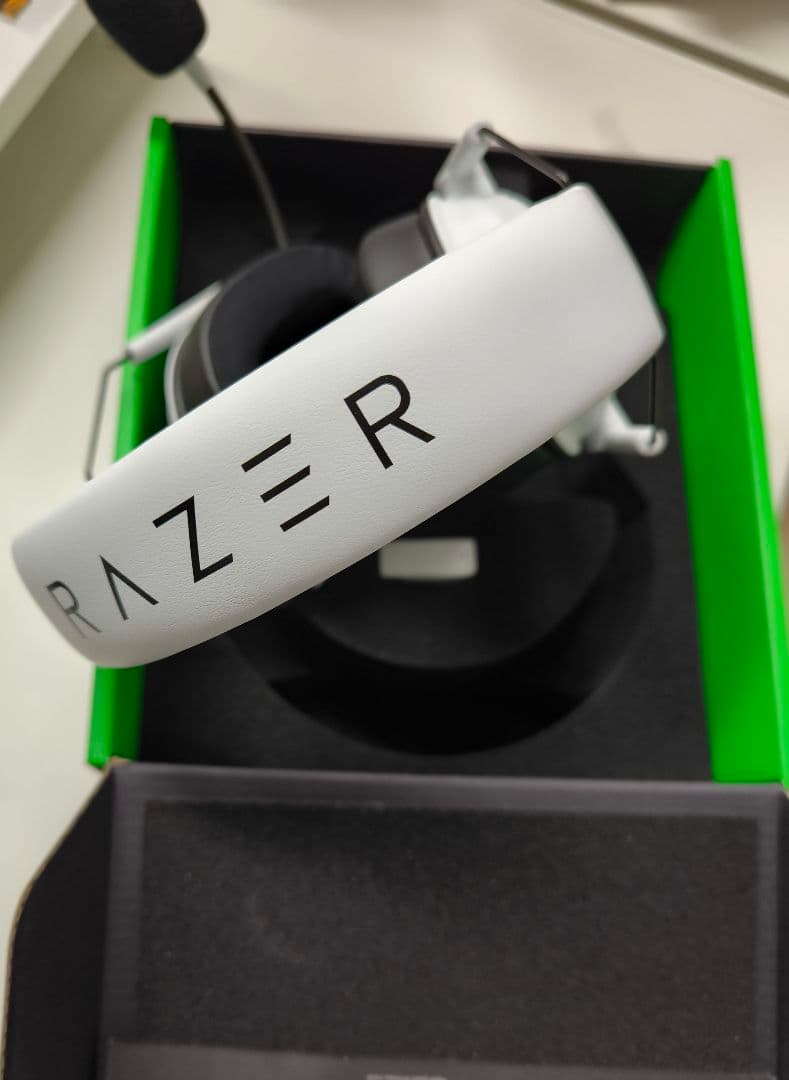 ヘッドホン RAZER BLACKSHARK V2 HYPERSPEED