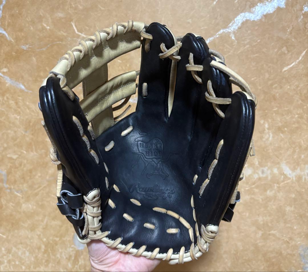 ローリングス　軟式　内野手用グローブ　岡本和真モデル