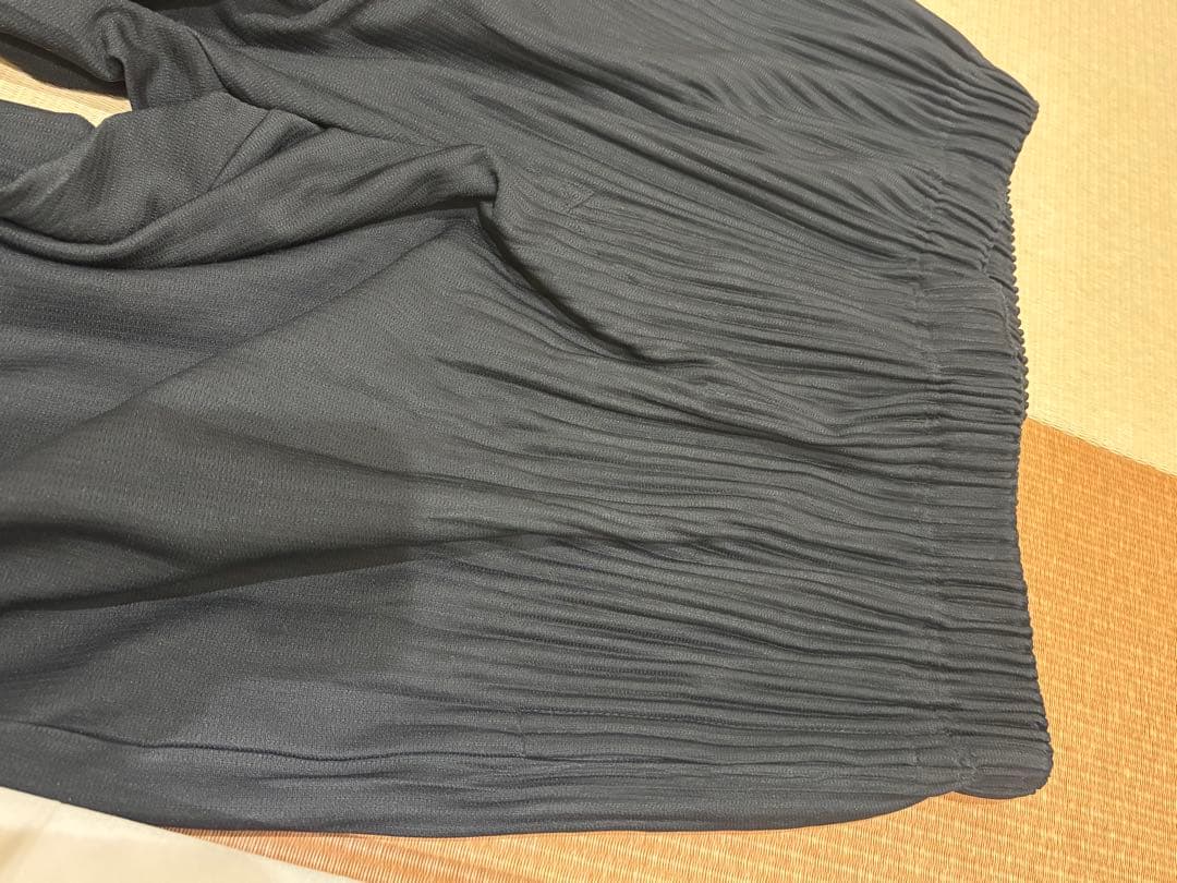 パンツ ISSEY MIYAKE BASICS PANTS PLISSE