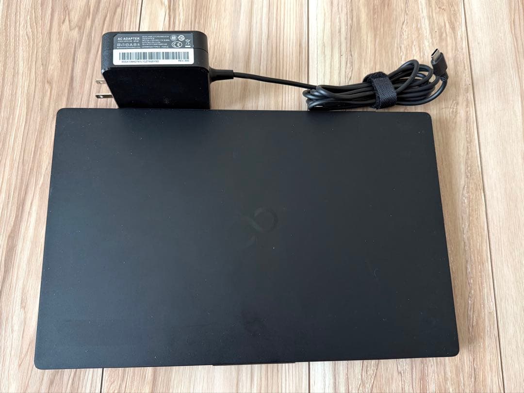 軽量738g 第11世代 富士通LIFEBOOK U9311/F 4/256GB