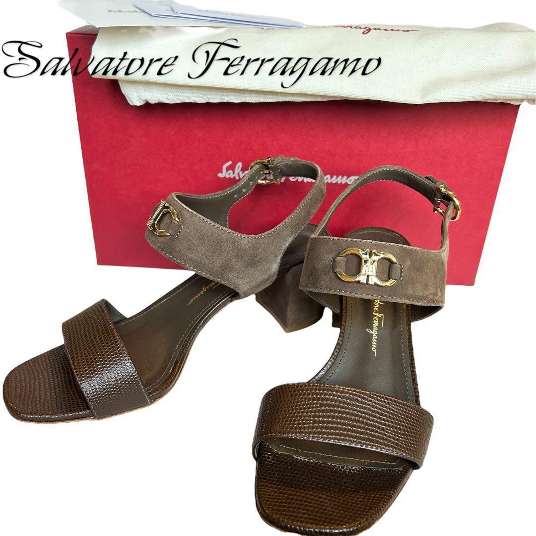 Salvatore Ferragamoフェラガモ　サンダル　ブラウン　スウェード