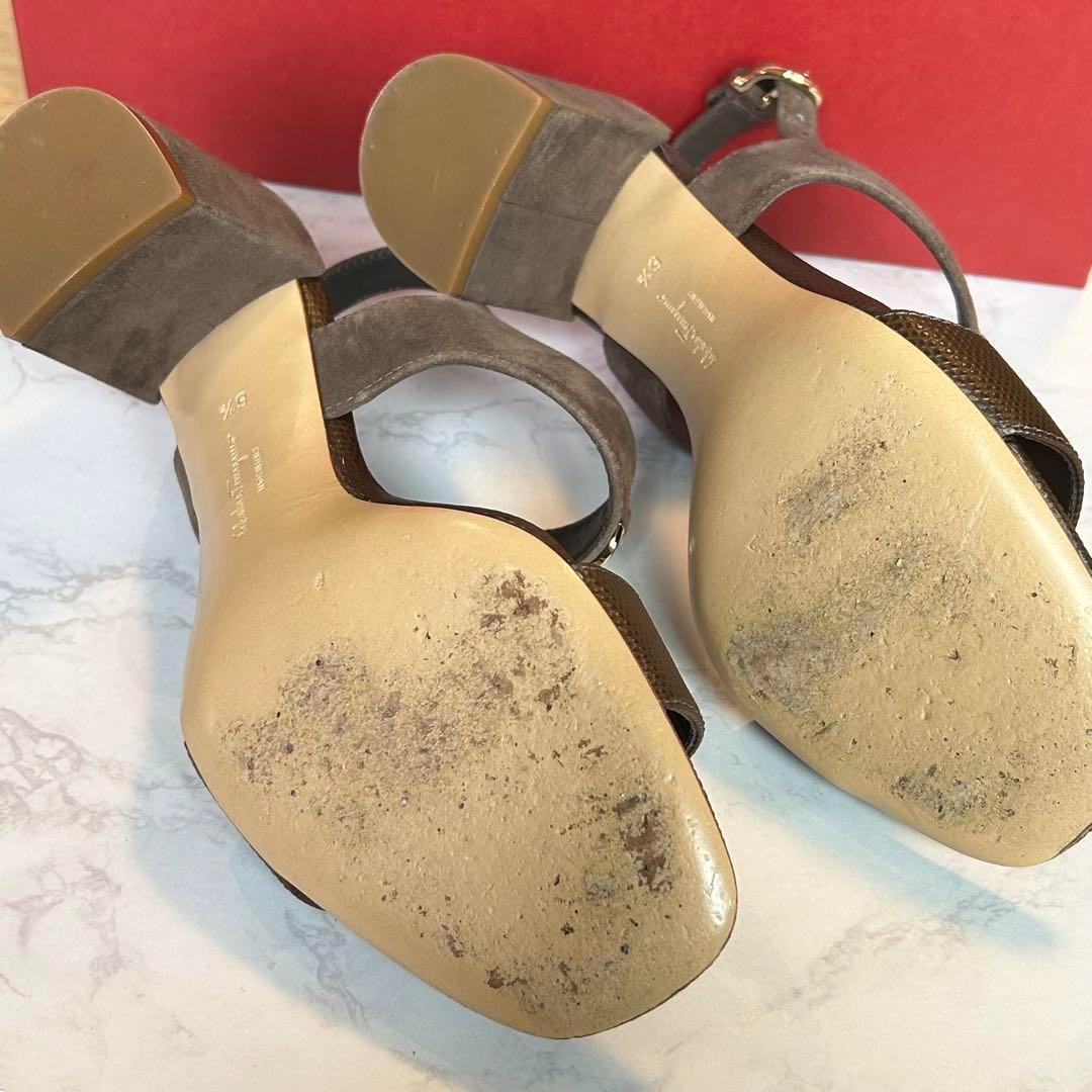 Salvatore Ferragamoフェラガモ　サンダル　ブラウン　スウェード