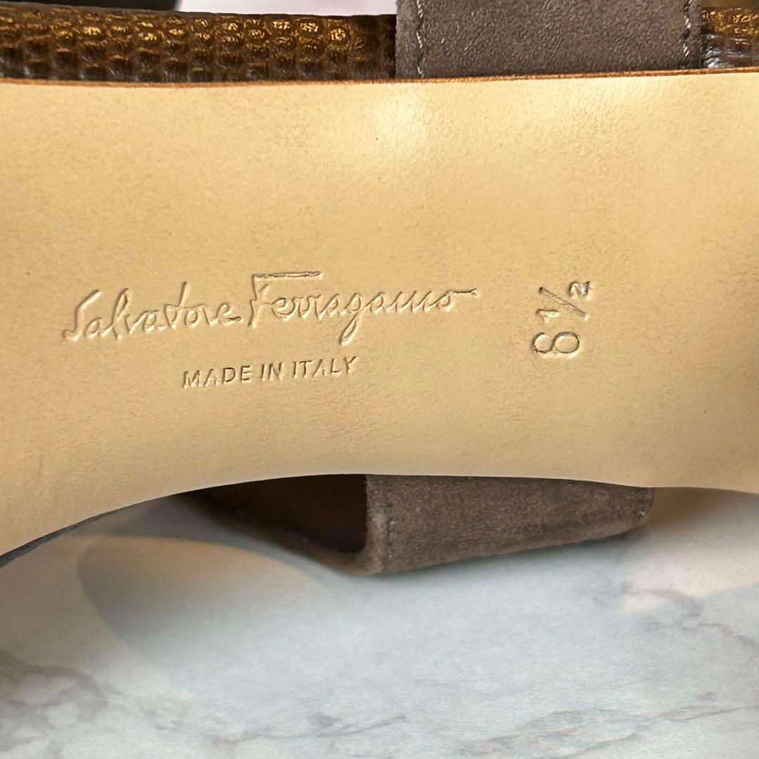 Salvatore Ferragamoフェラガモ　サンダル　ブラウン　スウェード