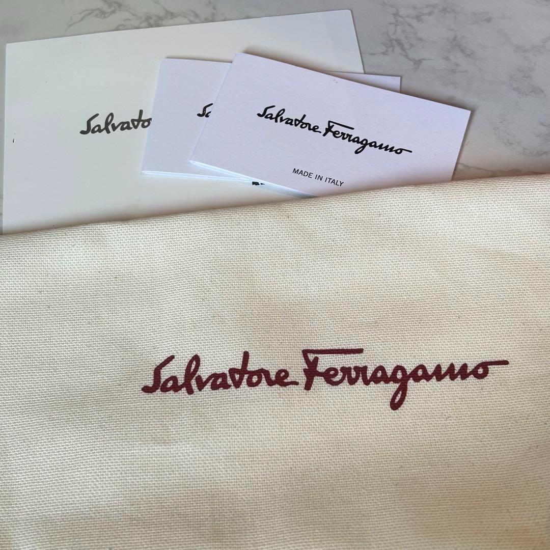 Salvatore Ferragamoフェラガモ　サンダル　ブラウン　スウェード