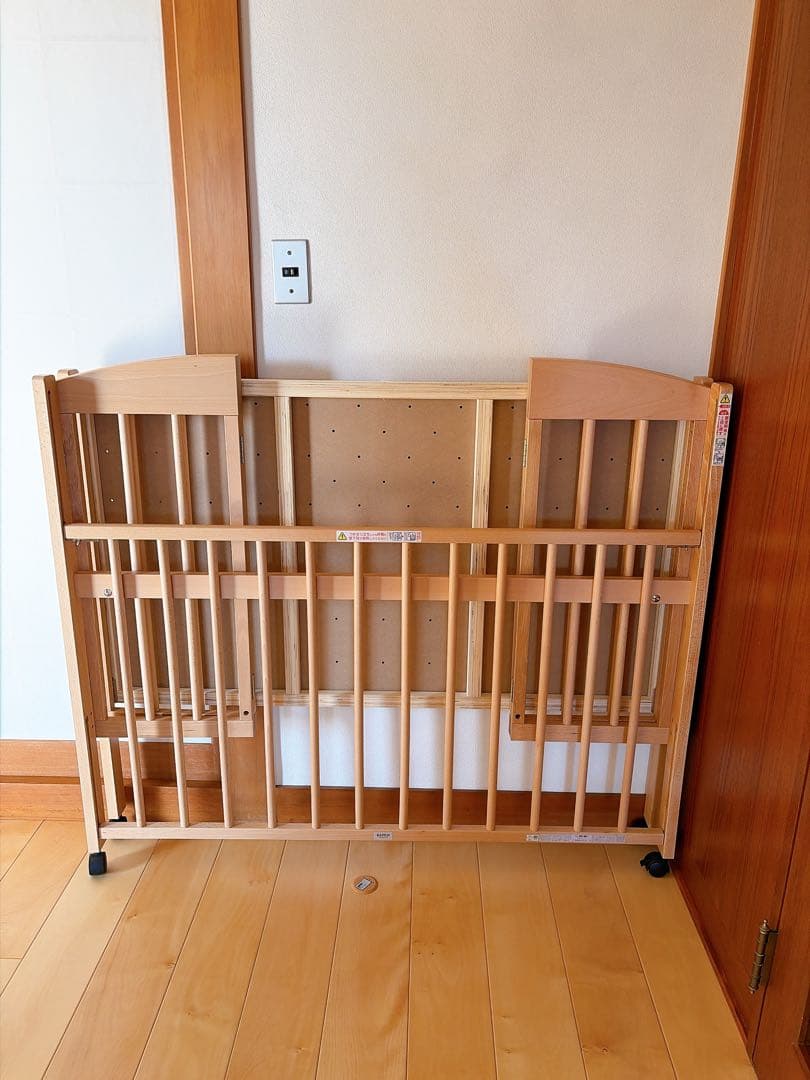 ハイポジションベビーベッド 日本製 カトージ　送料込み