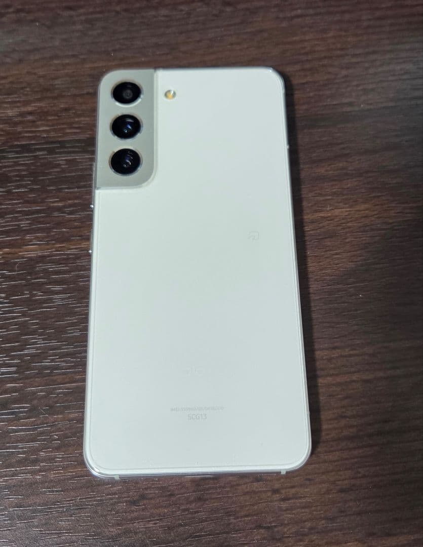 Galaxy S22 ホワイトau SCG13 おまけ付き ネットワーク◯