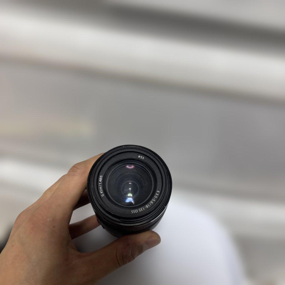 未使用　SONY SEL18135 高倍率ズームレンズ
