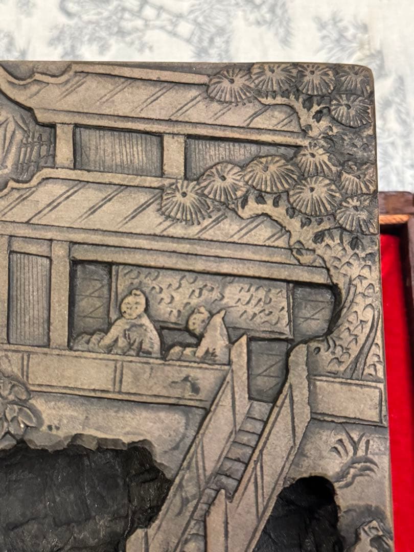 大型硯(木製収納木箱付)