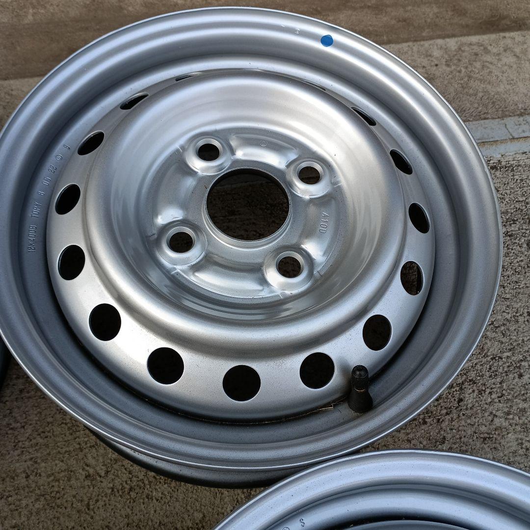 車両未装着　美品　スチールホイール 12インチ 4穴　PCD100 1度組込み品