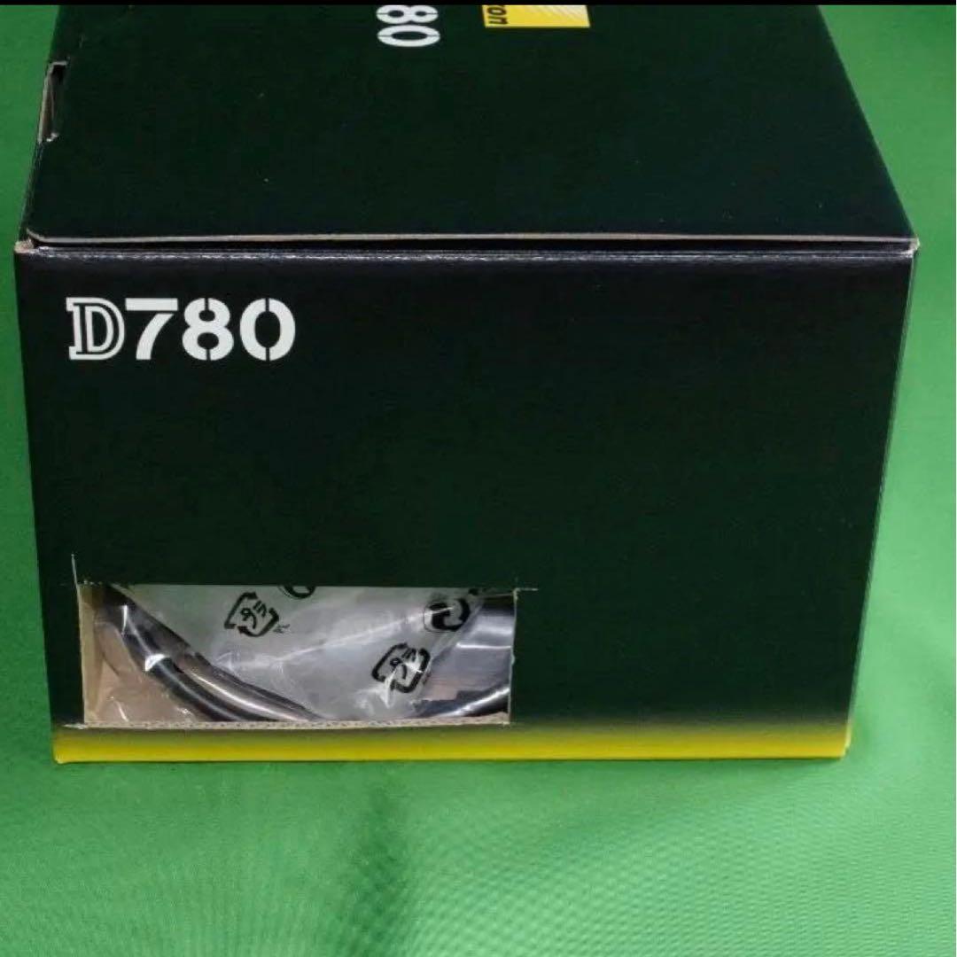 超美品 Nikon D780 ボディ ショット数4000枚程度/付属品完備