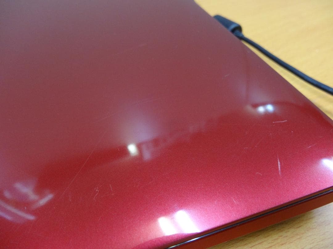 富士通 LIFEBOOK AH53/X (型番 FMVA53XRKS)