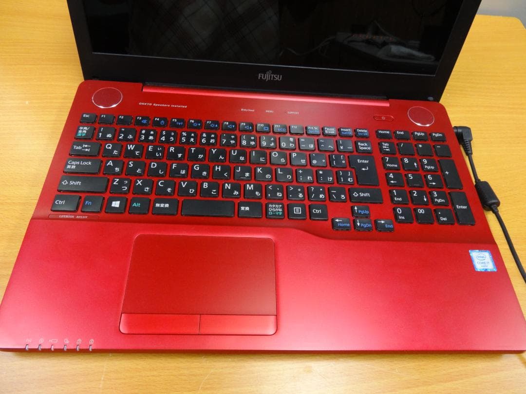 富士通 LIFEBOOK AH53/X (型番 FMVA53XRKS)