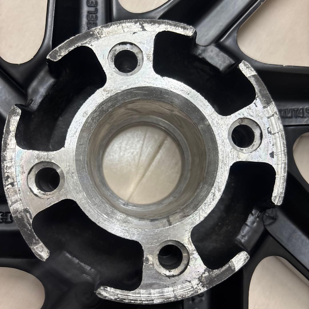 NSR250 mc28 リアホイール　今だけ送料込み