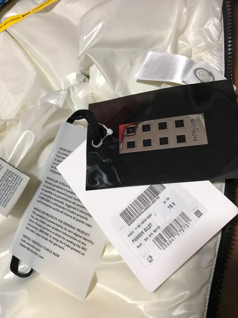2 未使用 正規 本物 MONCLE ダウンベスト L M 20万 ジャケット