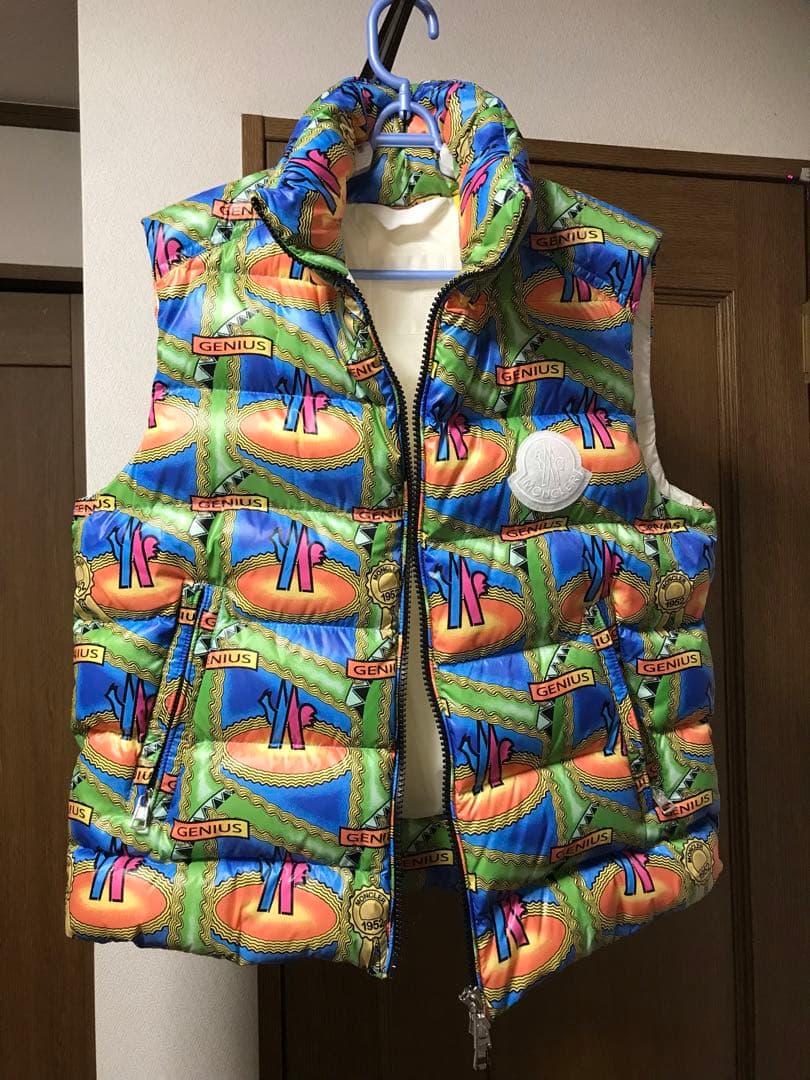 2 未使用 正規 本物 MONCLE ダウンベスト L M 20万 ジャケット