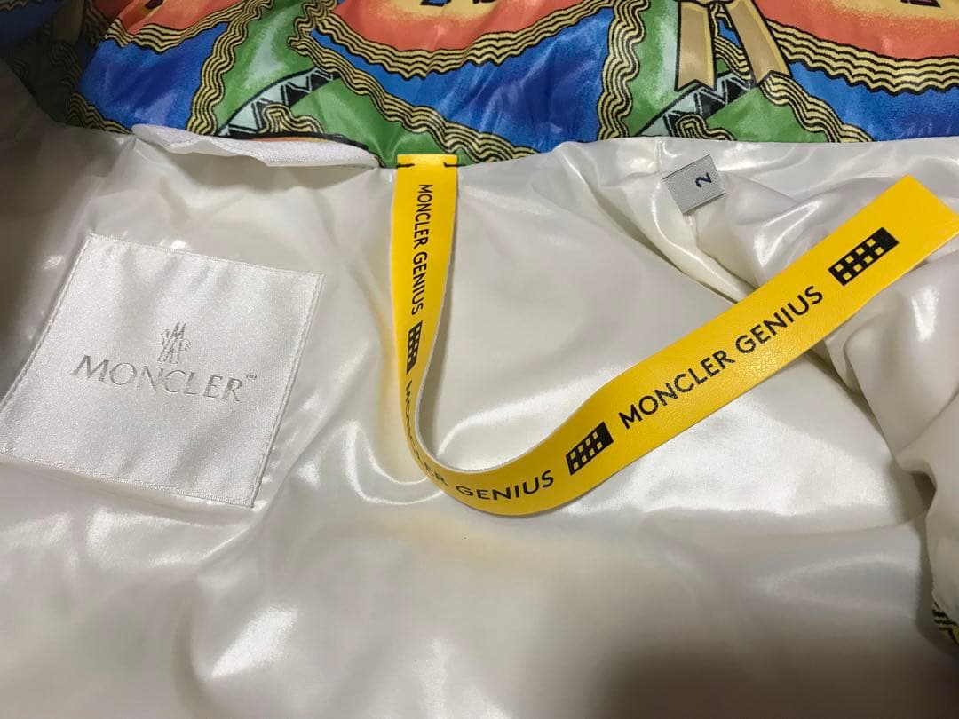 2 未使用 正規 本物 MONCLE ダウンベスト L M 20万 ジャケット