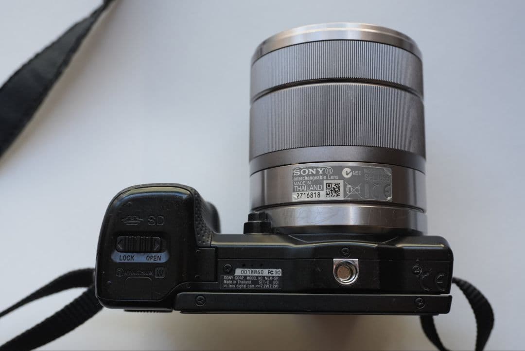 SONY ミラーレス一眼カメラ α NEX 5R