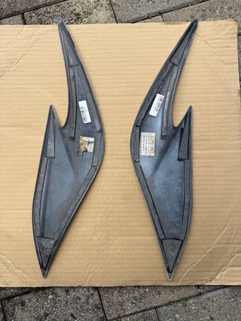 30プリウス後期　アイライン　パールホワイト