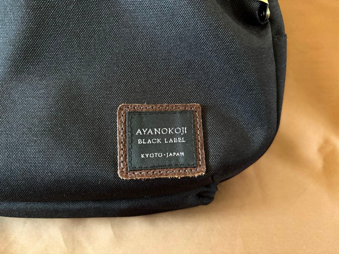 AYANOKOJI がま口ポシェット型ボディバッグ ブラック ショルダー