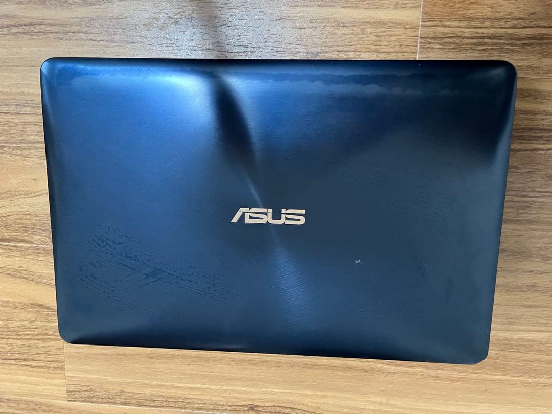 【サンチ】ASUS ZenBook Pro 15 GTX 1050