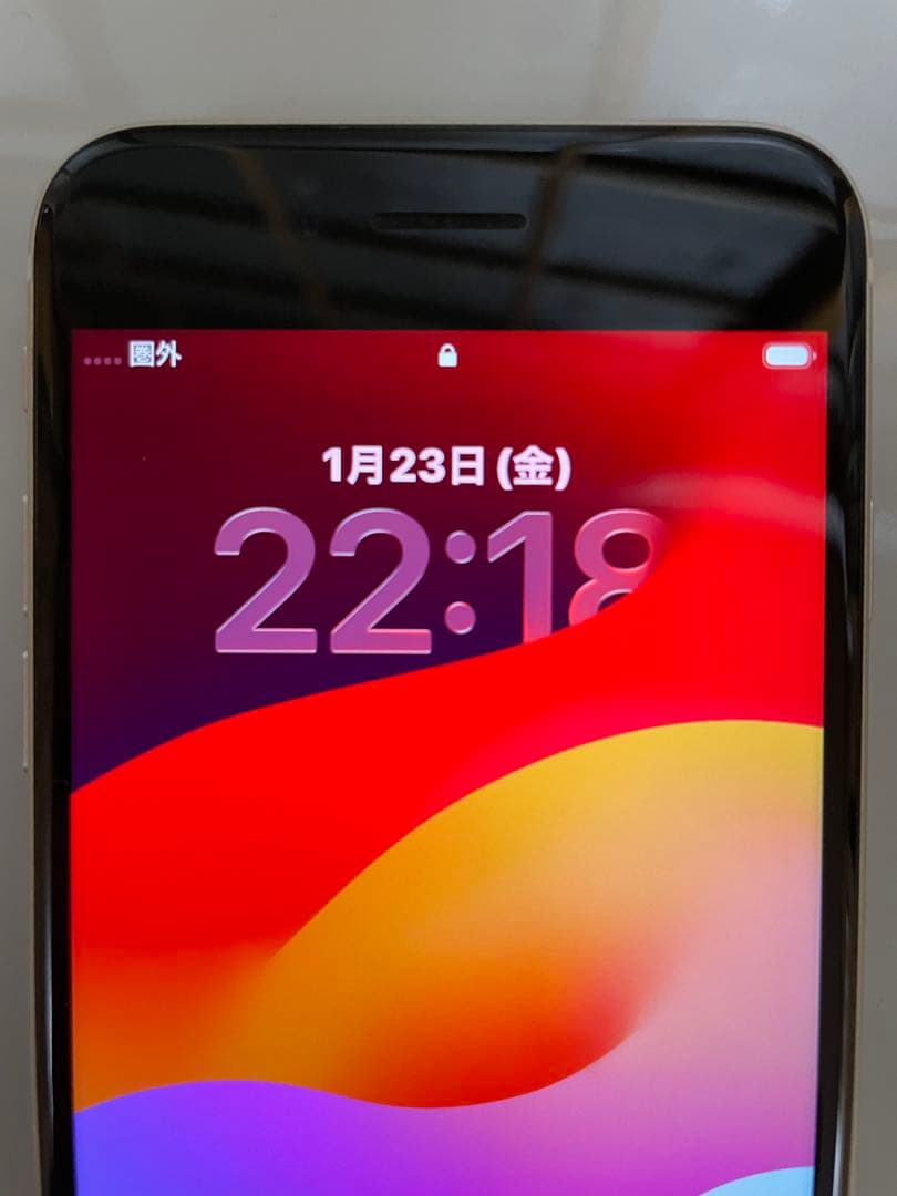 iPhone SE 3 スターライト 白色 64GB （ジャンク）初期設定済み