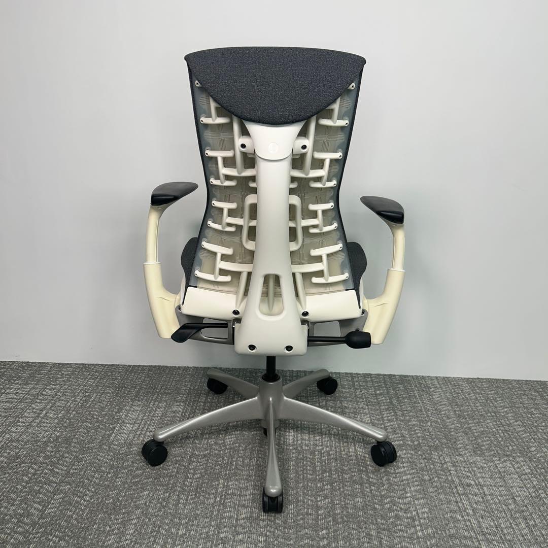 エンボディチェア 最高級 ハーマンミラー グレー　ホワイト Embody