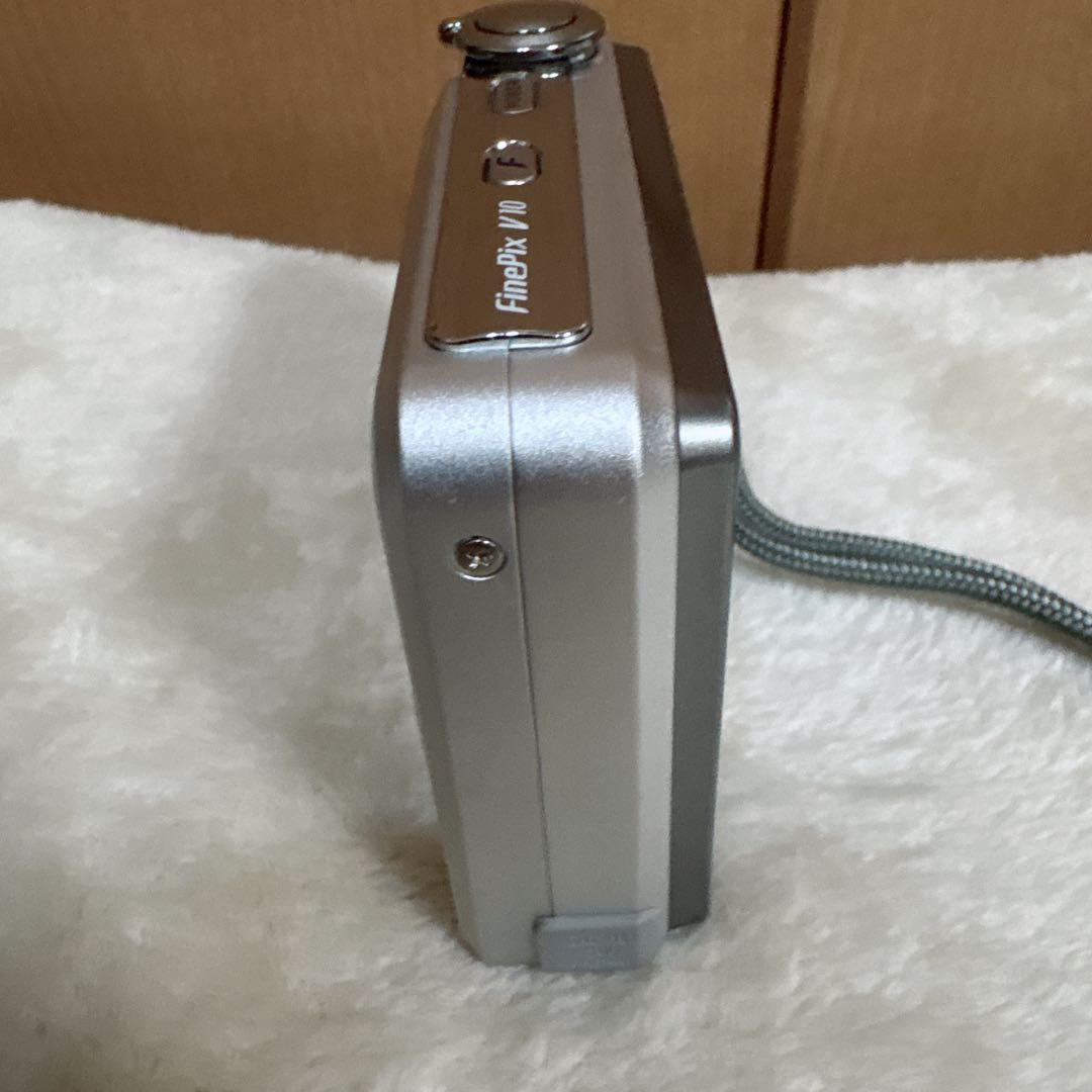 富士フィルム FUJIFILM FinePix V10 コンデジ