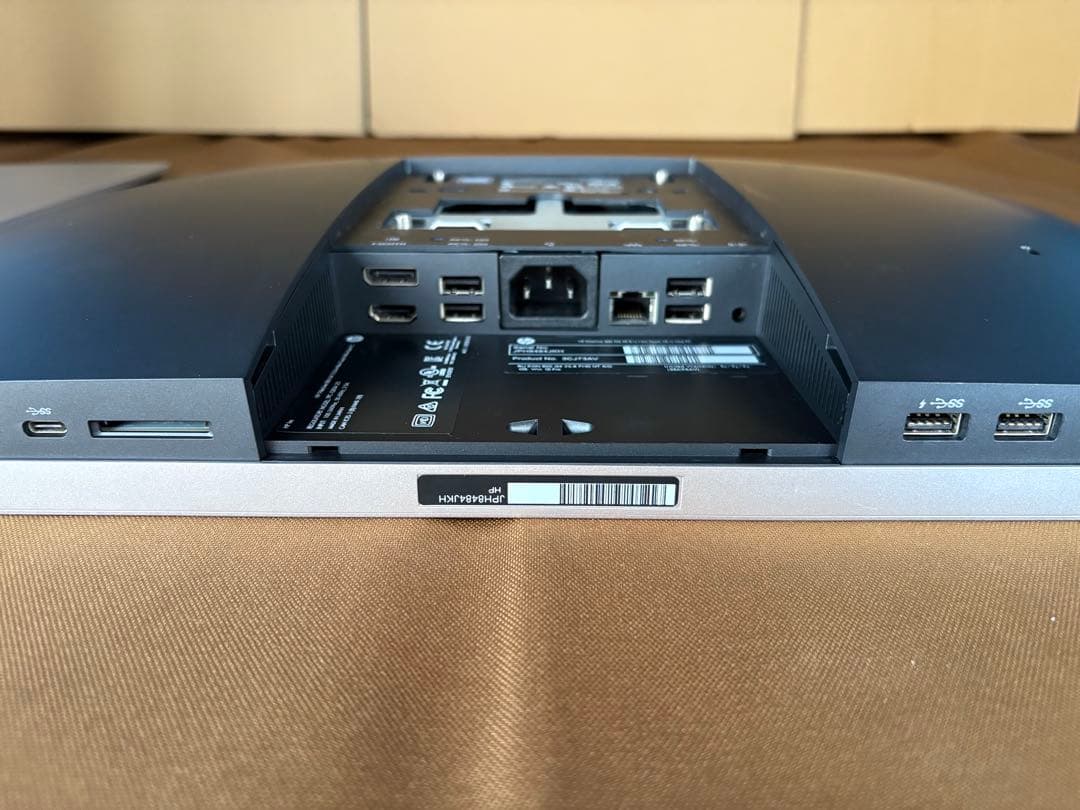 HP EliteOne 23.8 第8世代i5 メモリ16GB SSD