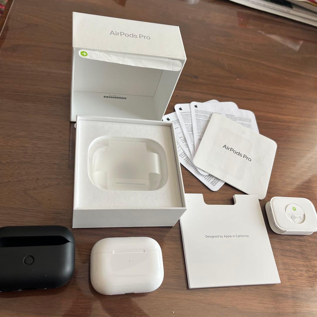 【極美品】AirPods Pro 2 本体 ＆サービスでESRケース付