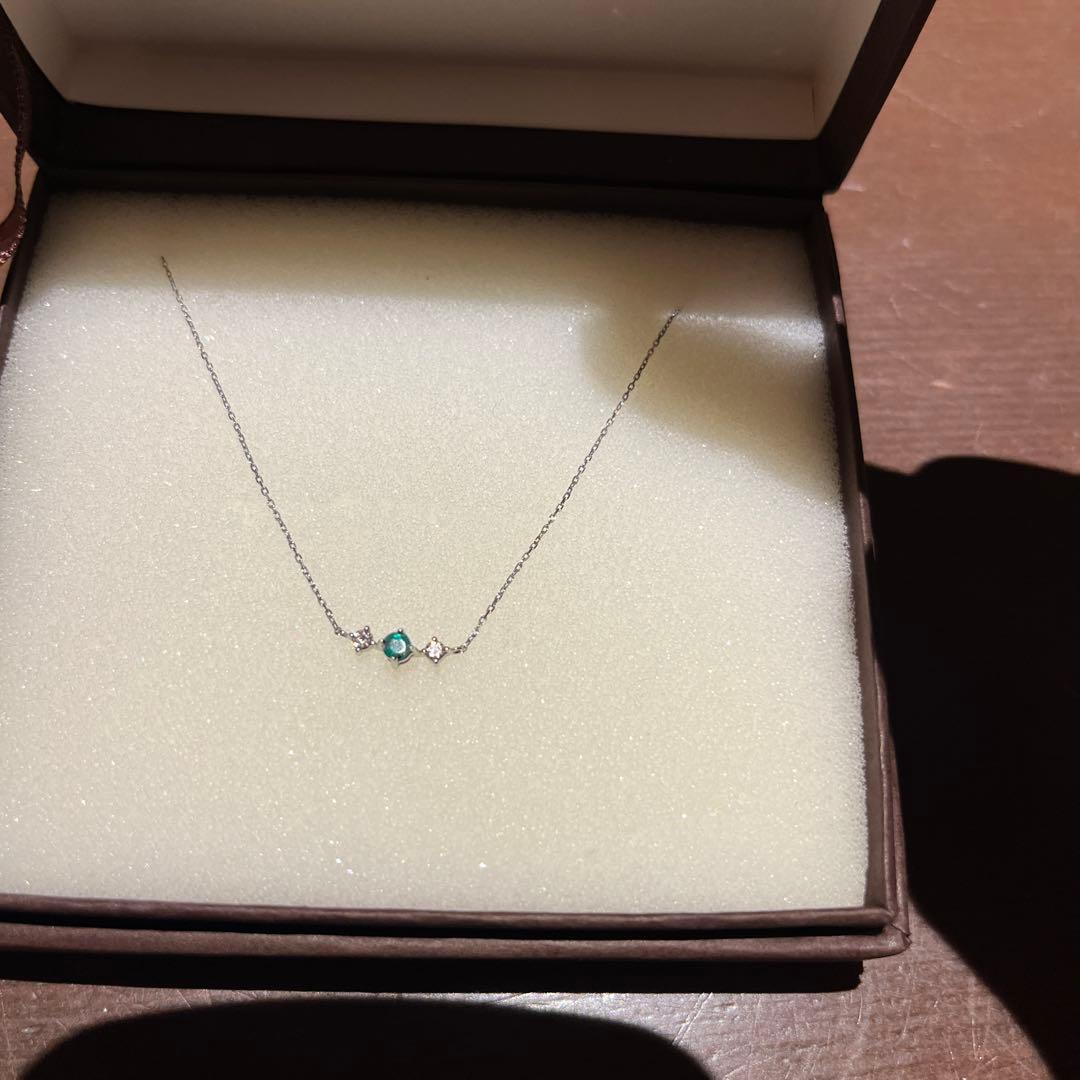 ESTELLE エメラルド K10WGネックレス