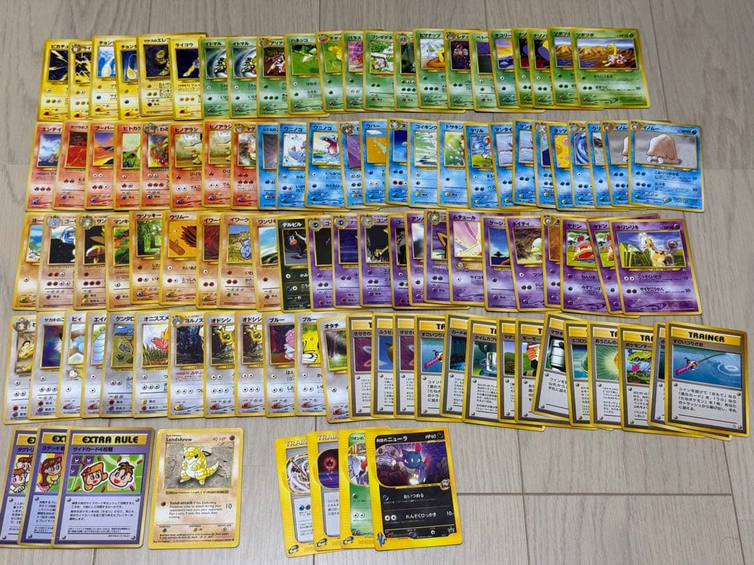 ポケモンカードゲーム　旧裏　111枚＋エネルギー等