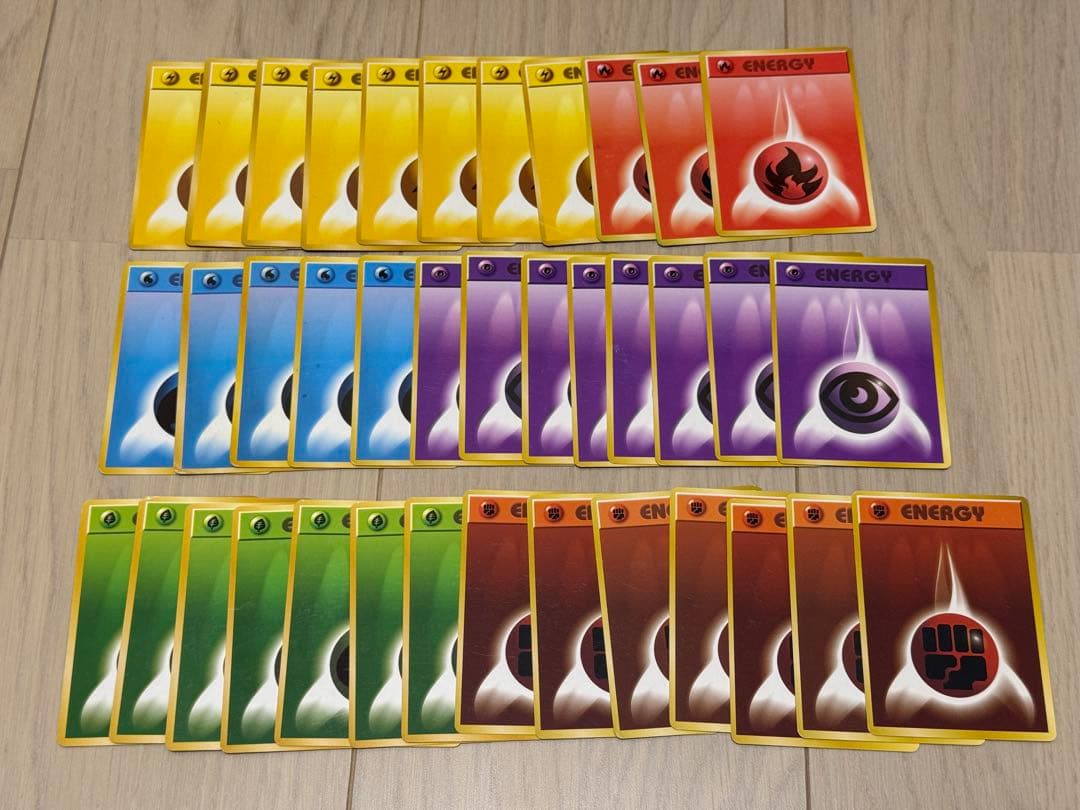 ポケモンカードゲーム　旧裏　111枚＋エネルギー等