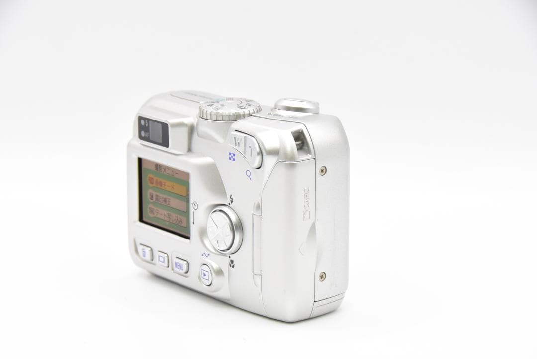 ■ 美品 ■ Nikon COOLPIX 2100 シルバー《単三電池使用》