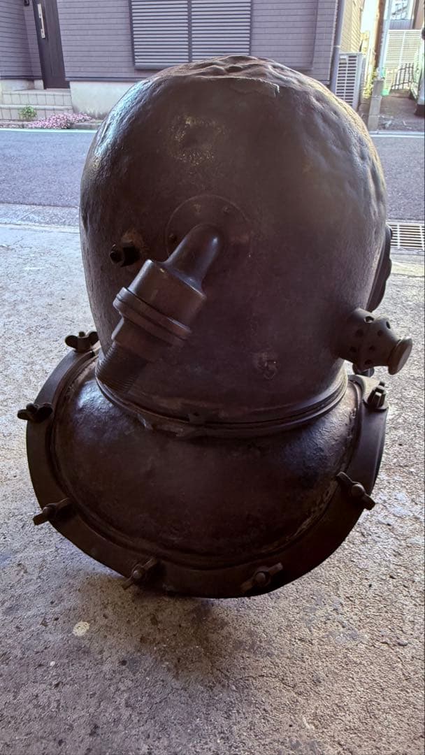 ヘルメット式 潜水 真鍮製 東京南千住　東亜潜水株式会社製