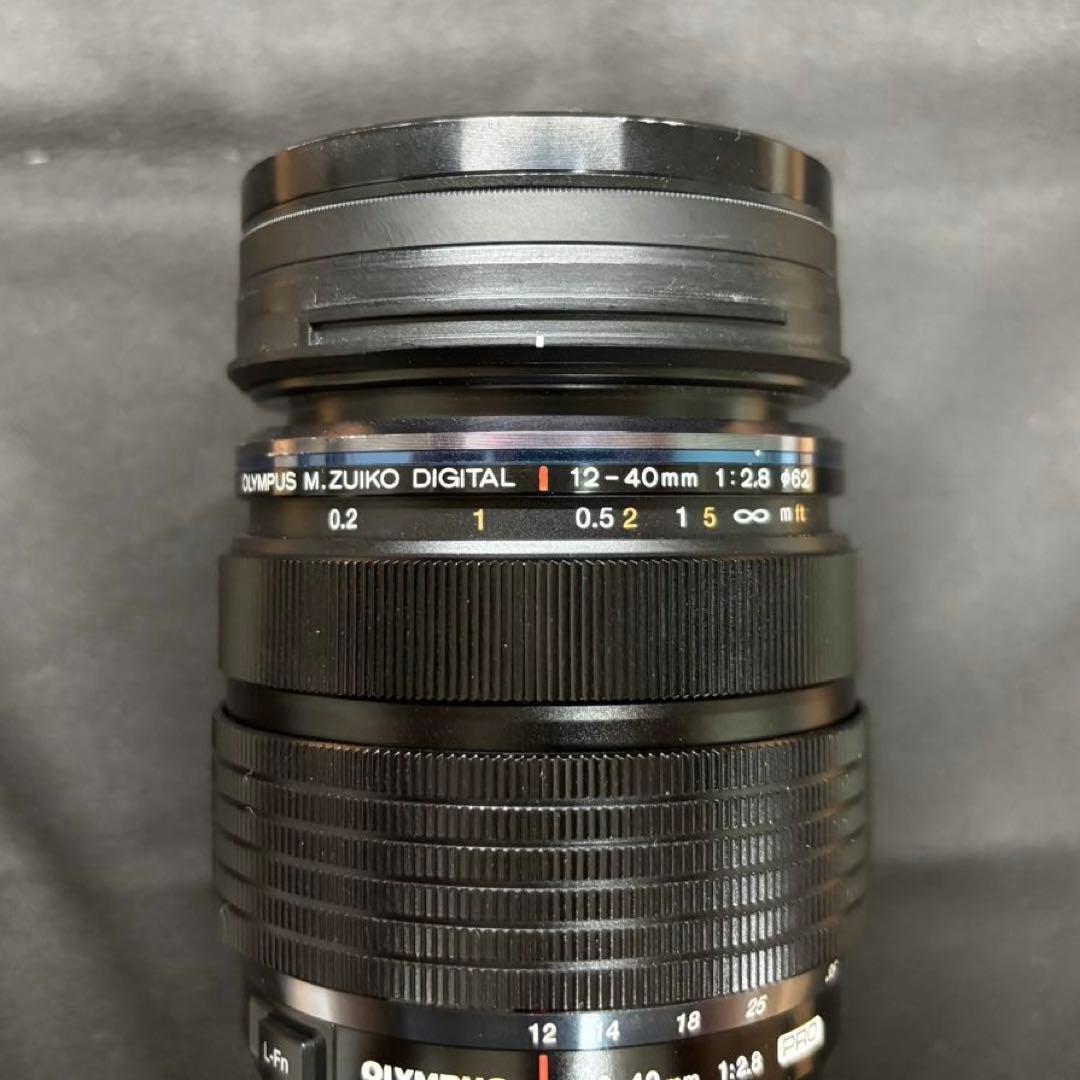 【スラック】OLYMPUS 12-40mm f/2.8 PRO