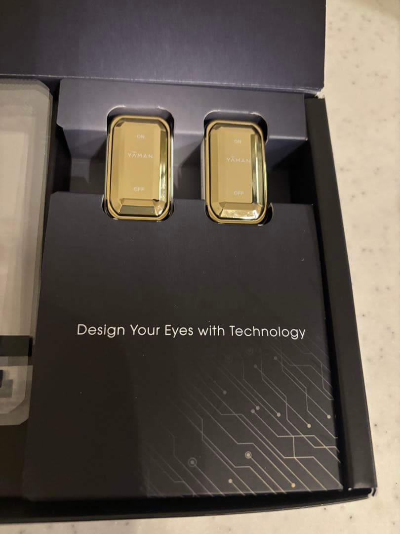 YA-MAN デザインリフトモア　おまけ（目元3点セット付き）