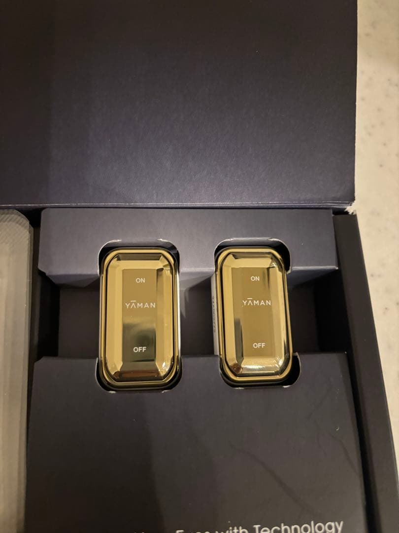 YA-MAN デザインリフトモア　おまけ（目元3点セット付き）