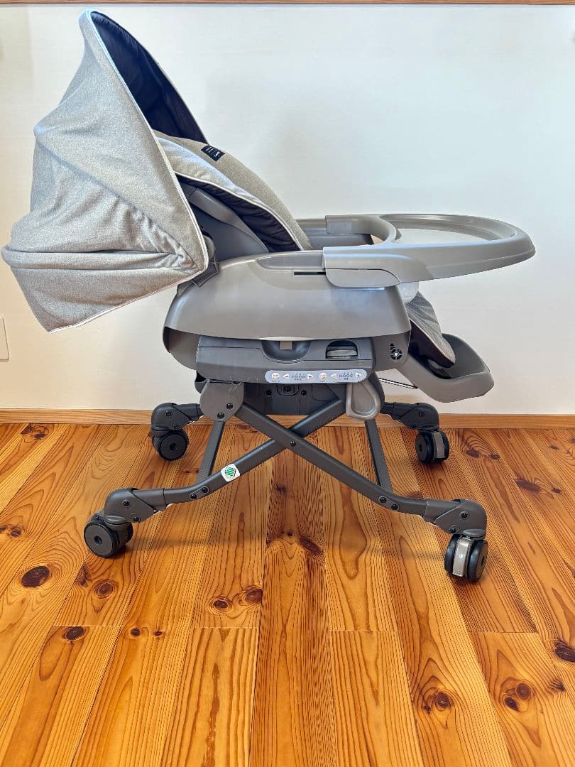 コンビスウィングベッド&チェア ネムリラAUTO SWING BEDi EG