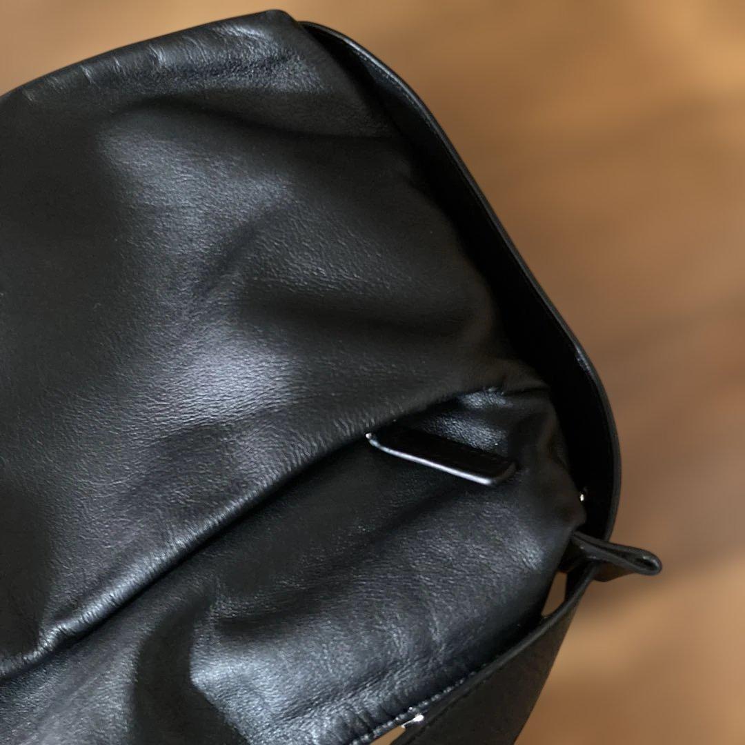 イアパピヨネ　ショルダーバッグ